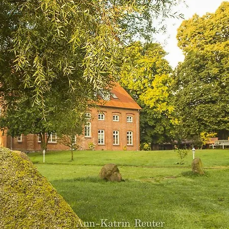 Apartment Gutshof Dubnitz -ferienwohnung 9  Elsa Sassnitz